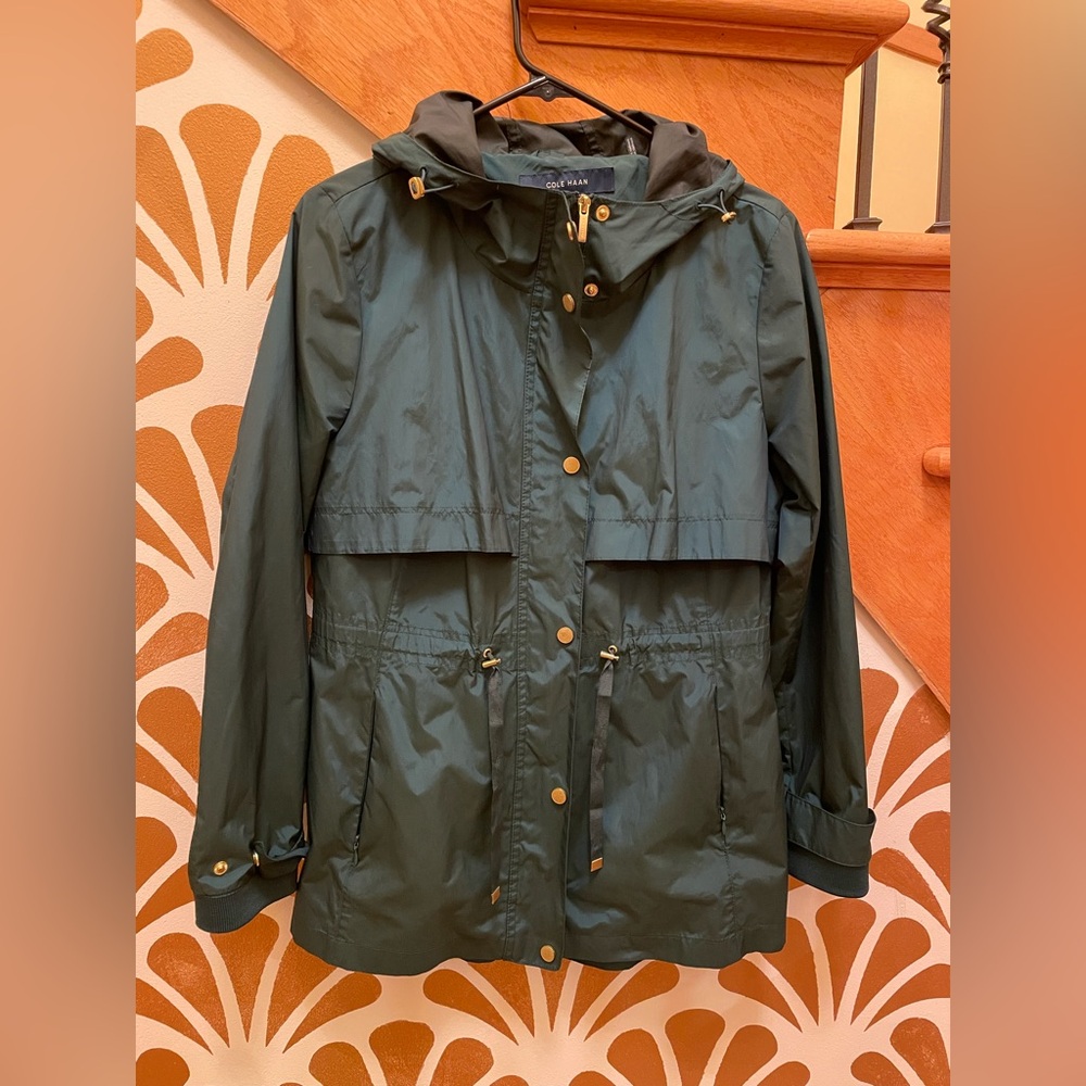 Cole Haan lightweight rain jacket windbreaker